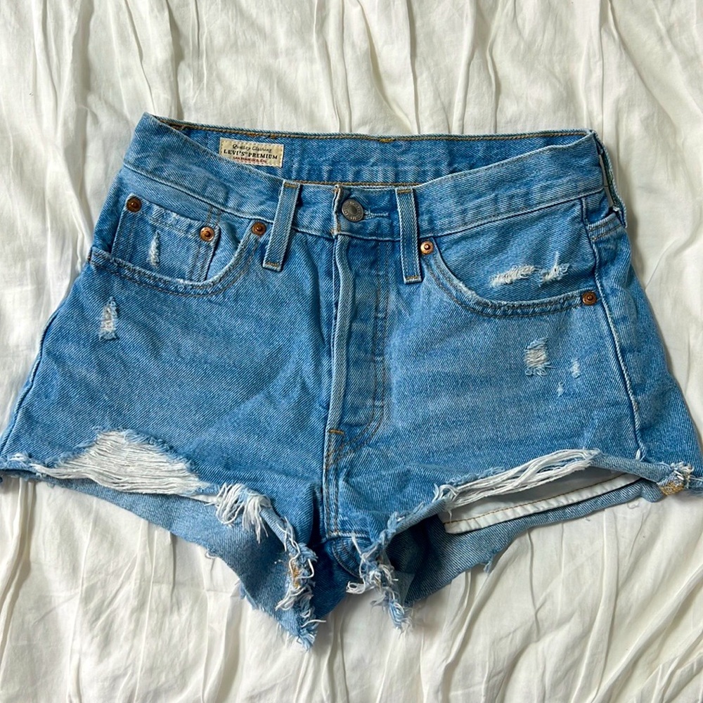 501® Levi’s premium Original Women Shorts size 24 new condition no tags.